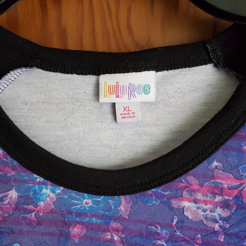 Lularoe Randy top - Picture 2 of 4